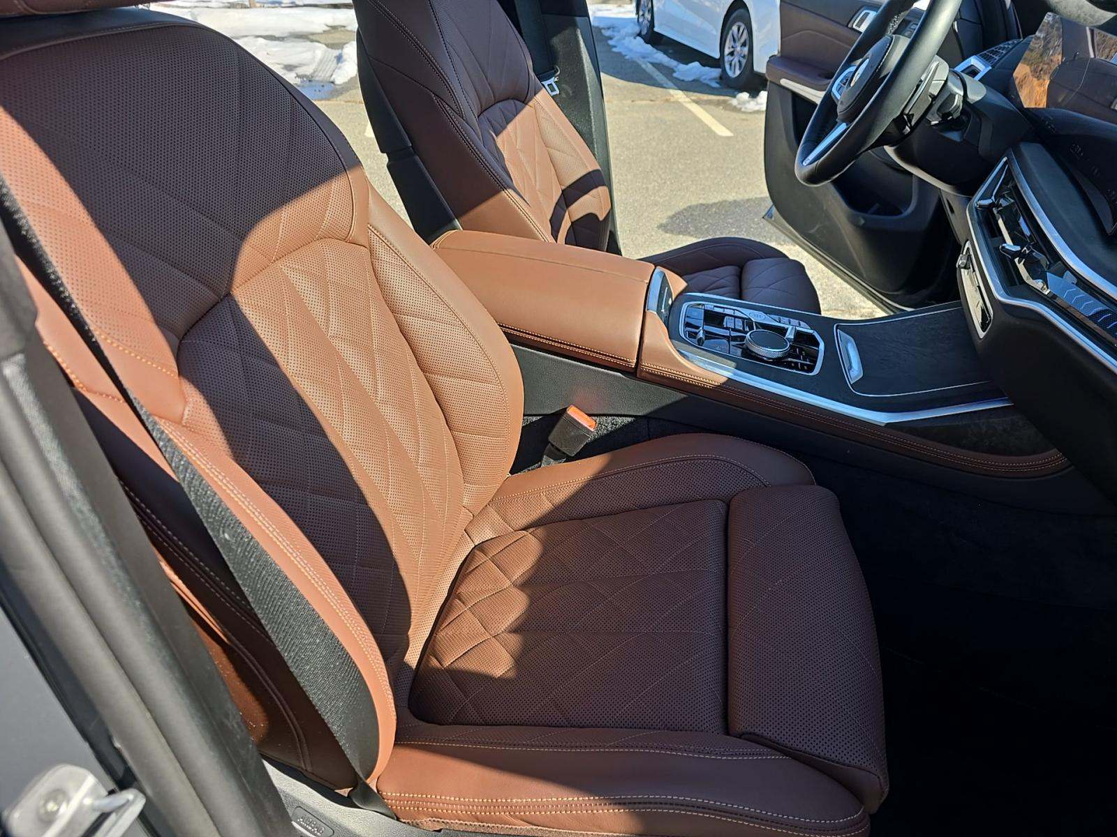 2025 BMW X7 xDrive40i AWD