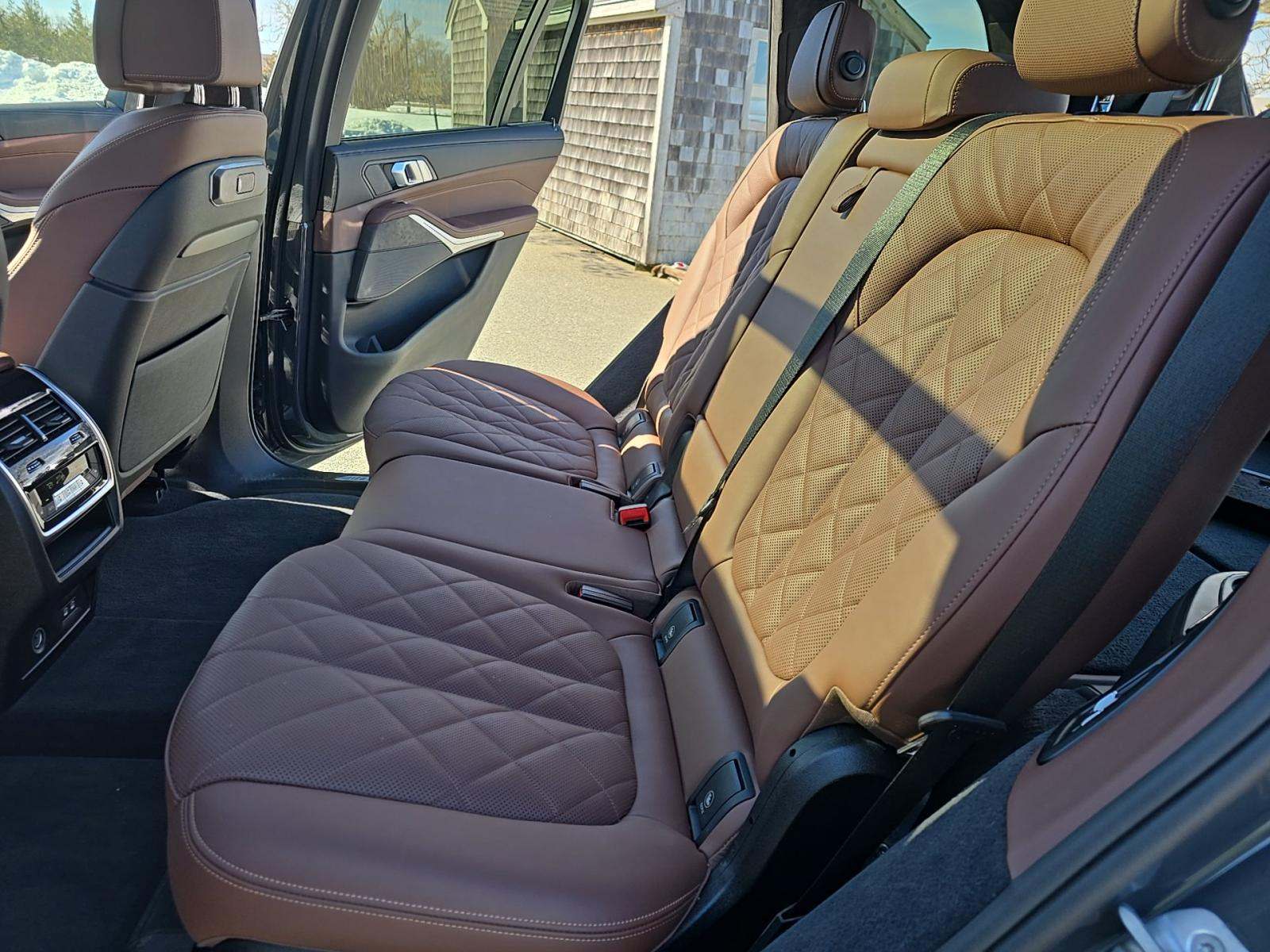 2025 BMW X7 xDrive40i AWD