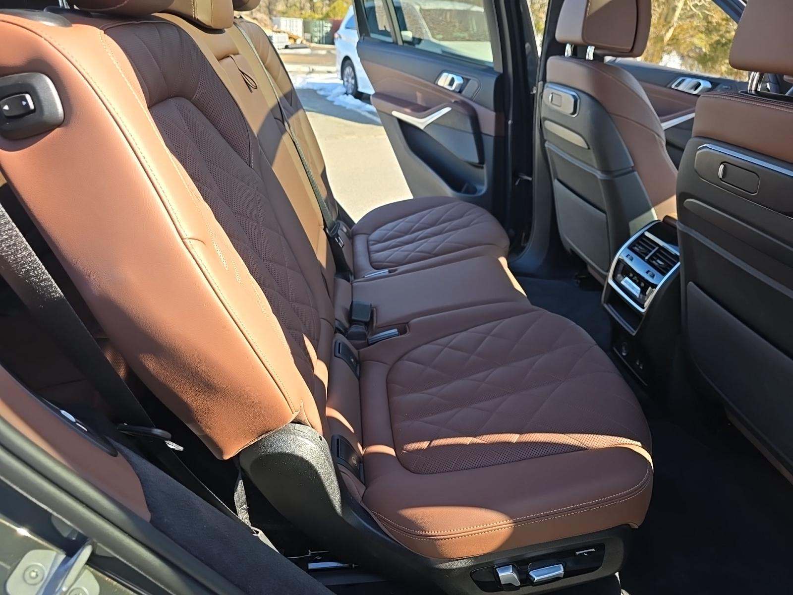 2025 BMW X7 xDrive40i AWD