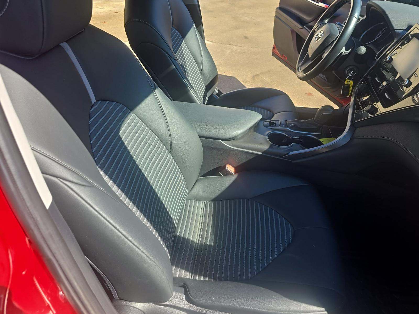 2023 Toyota Camry SE AWD