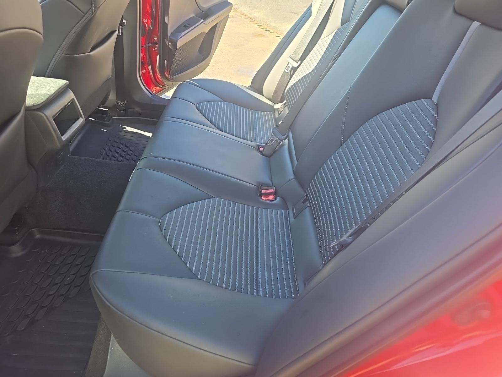 2023 Toyota Camry SE AWD