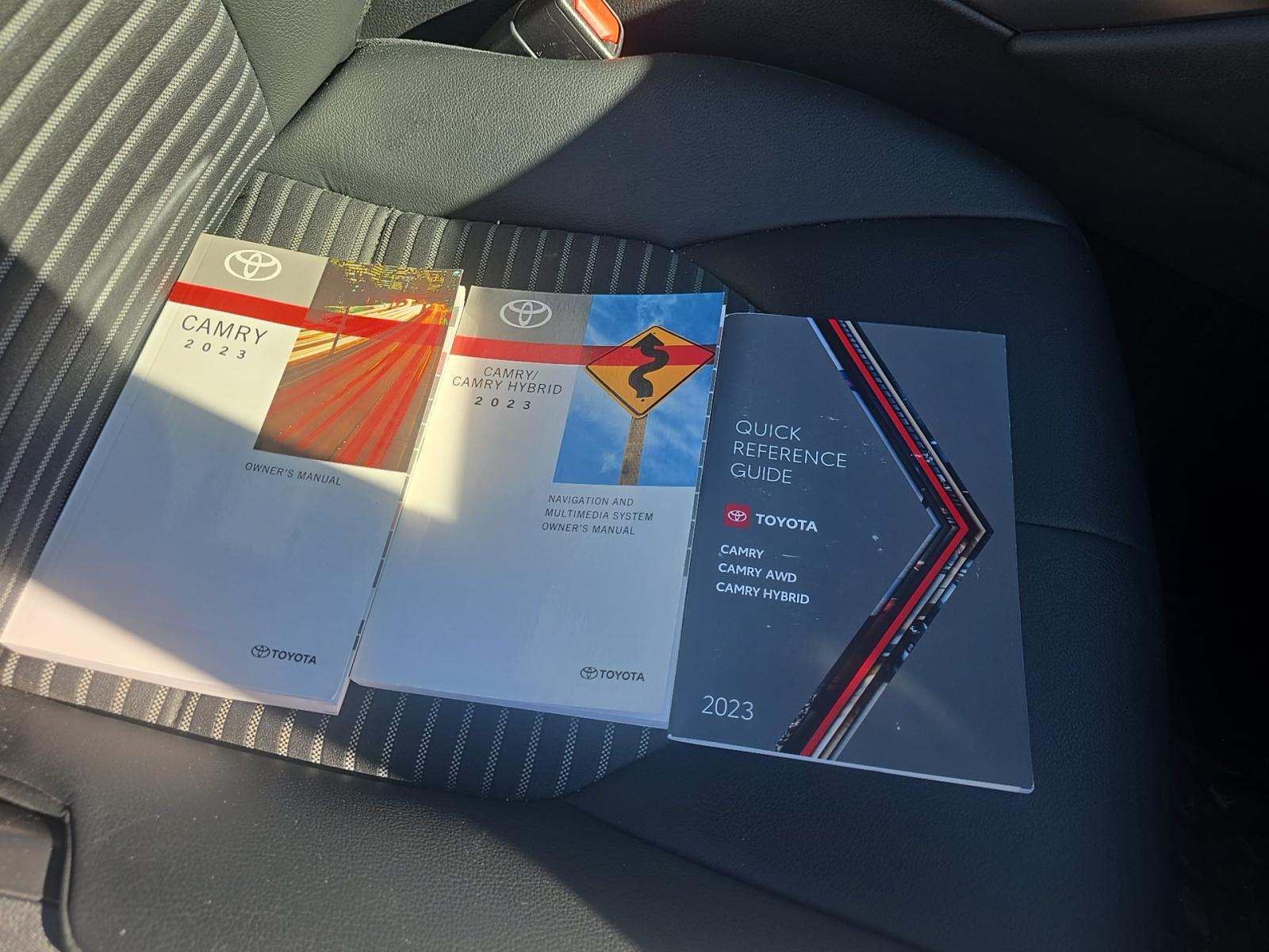 2023 Toyota Camry SE AWD