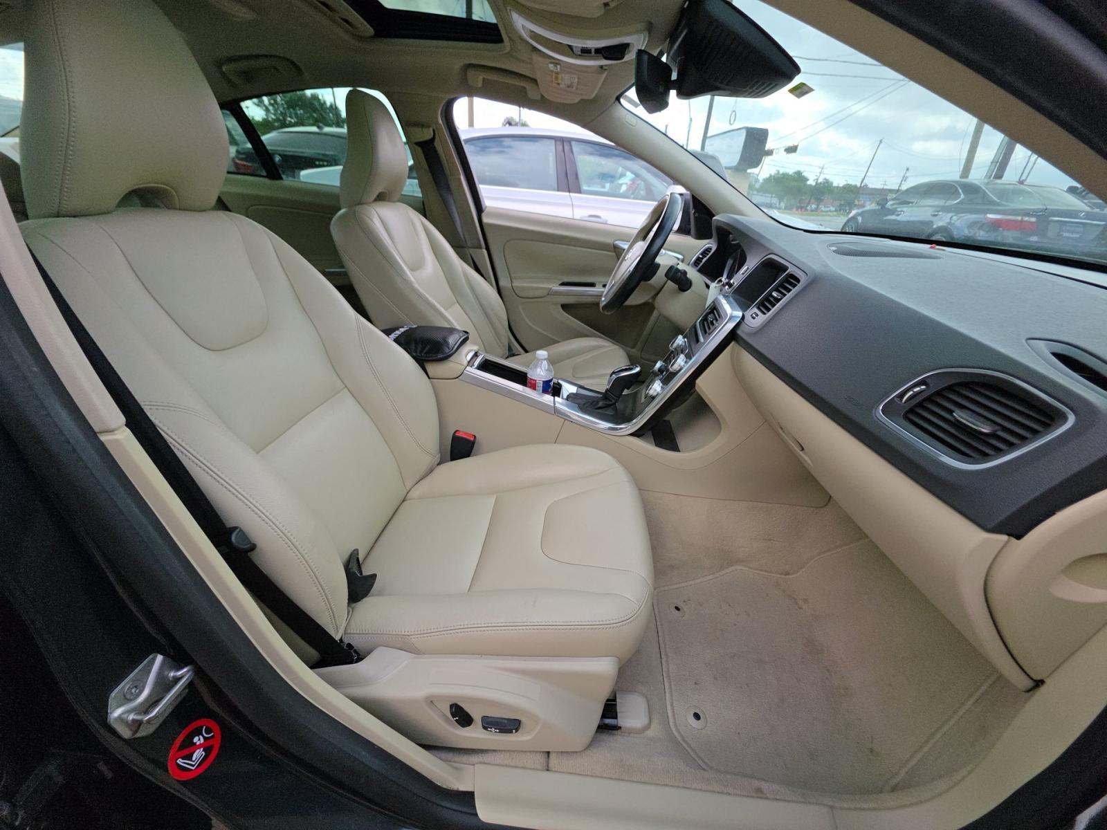 2015 Volvo S60 T5 Platinum FWD