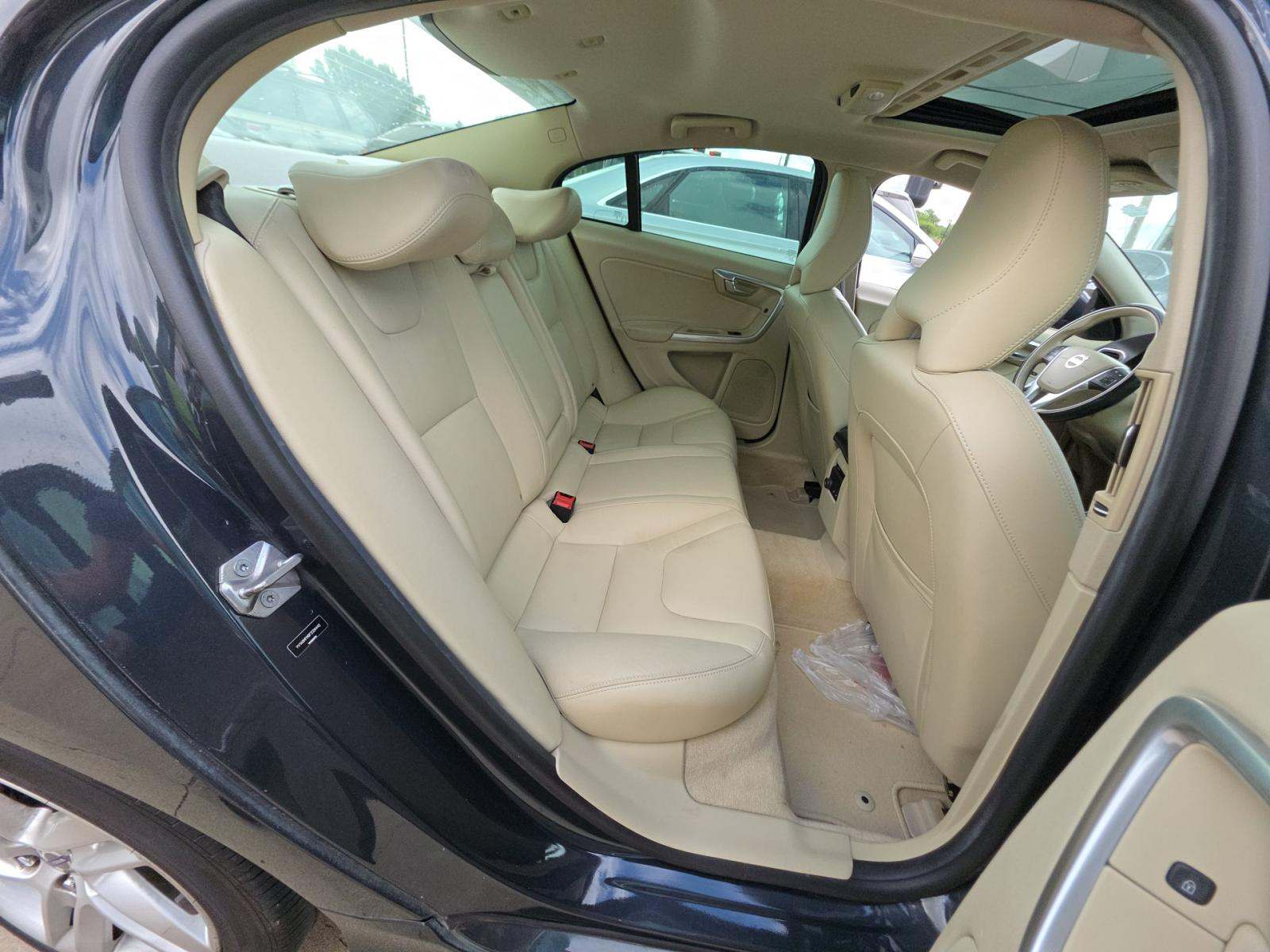 2015 Volvo S60 T5 Platinum FWD