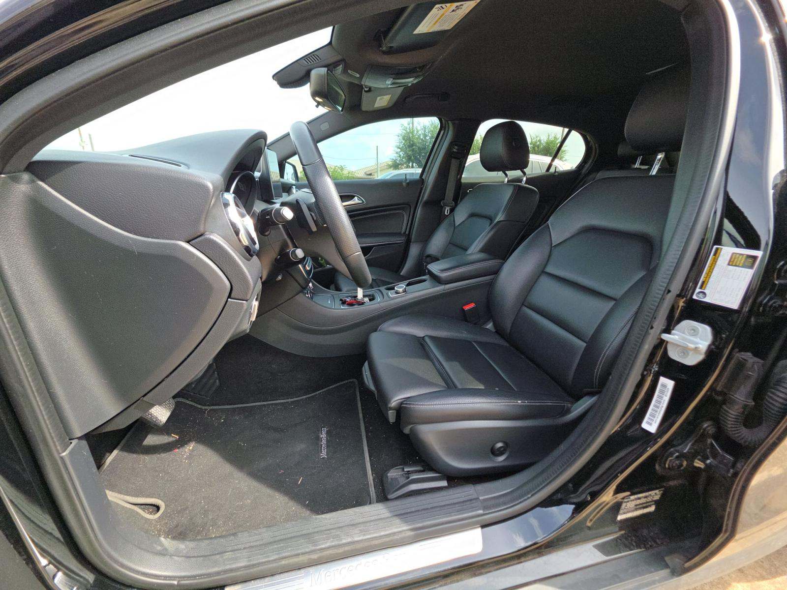 MERCEDES-BENZ GLA-CLASS - 2