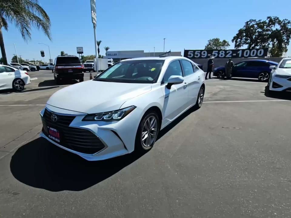 2020 Toyota Avalon Hybrid XLE FWD