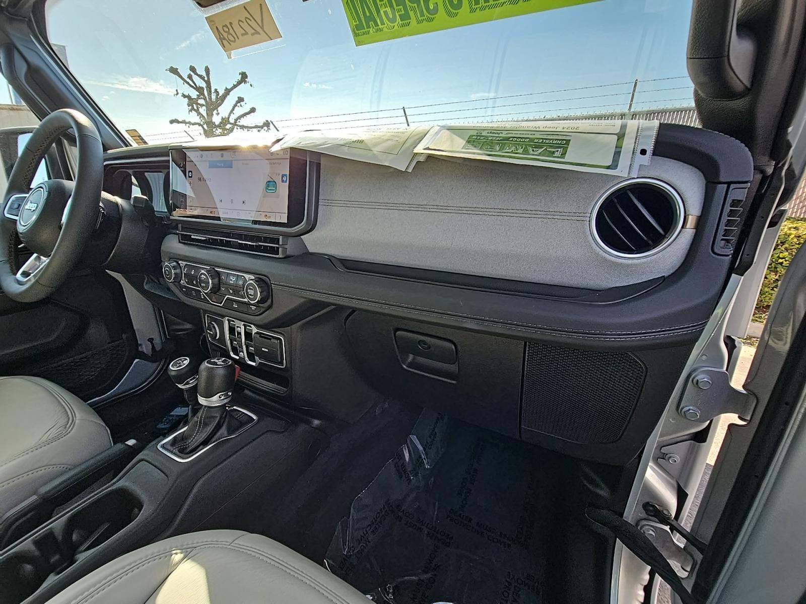 2024 Jeep Wrangler 4xe Sahara AWD