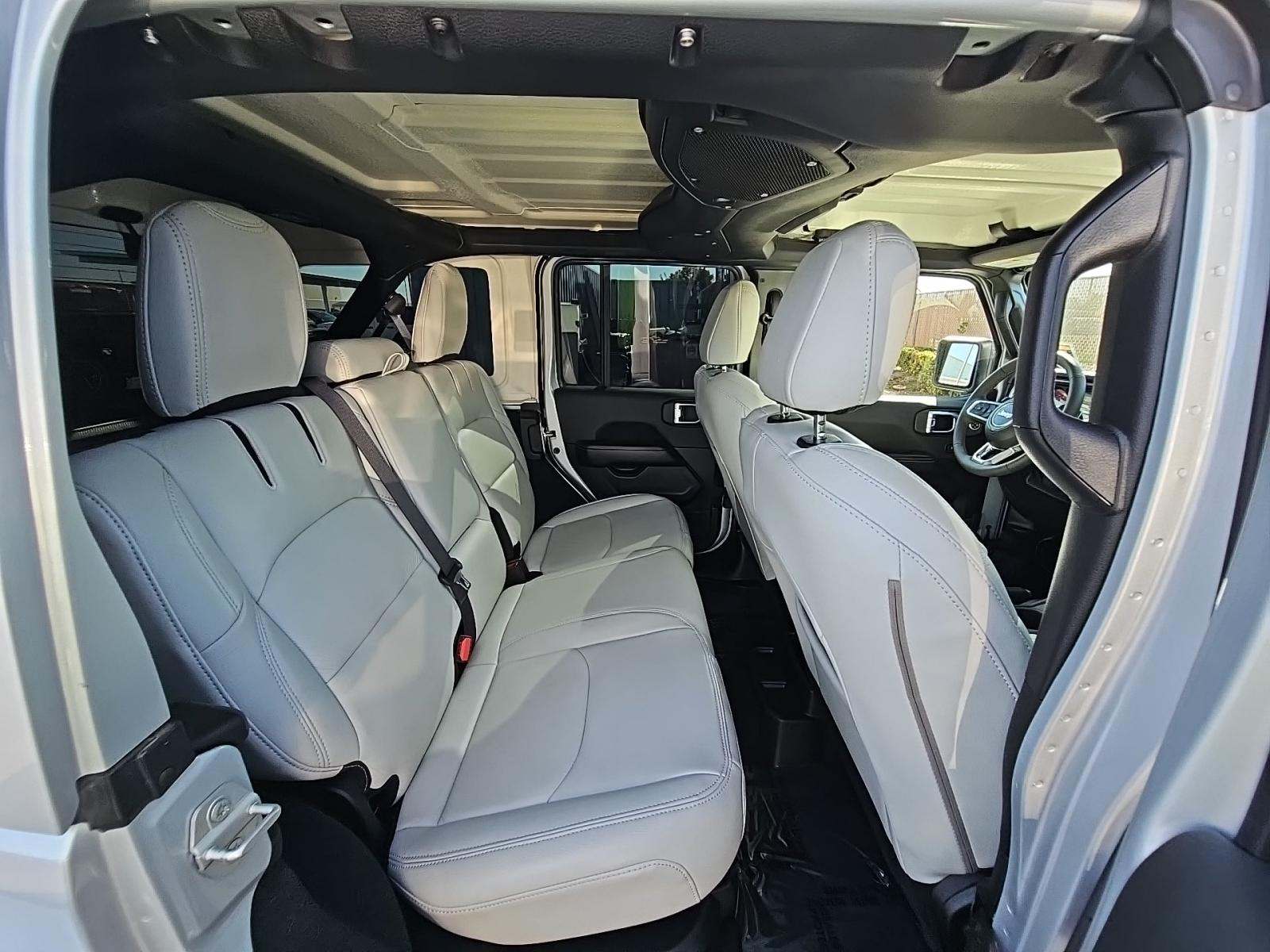 2024 Jeep Wrangler 4xe Sahara AWD