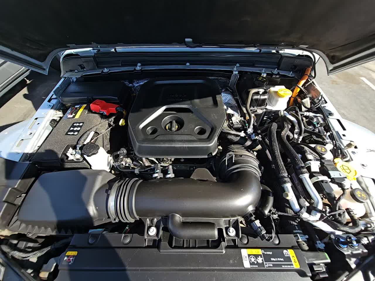 2024 Jeep Wrangler 4xe Sahara AWD