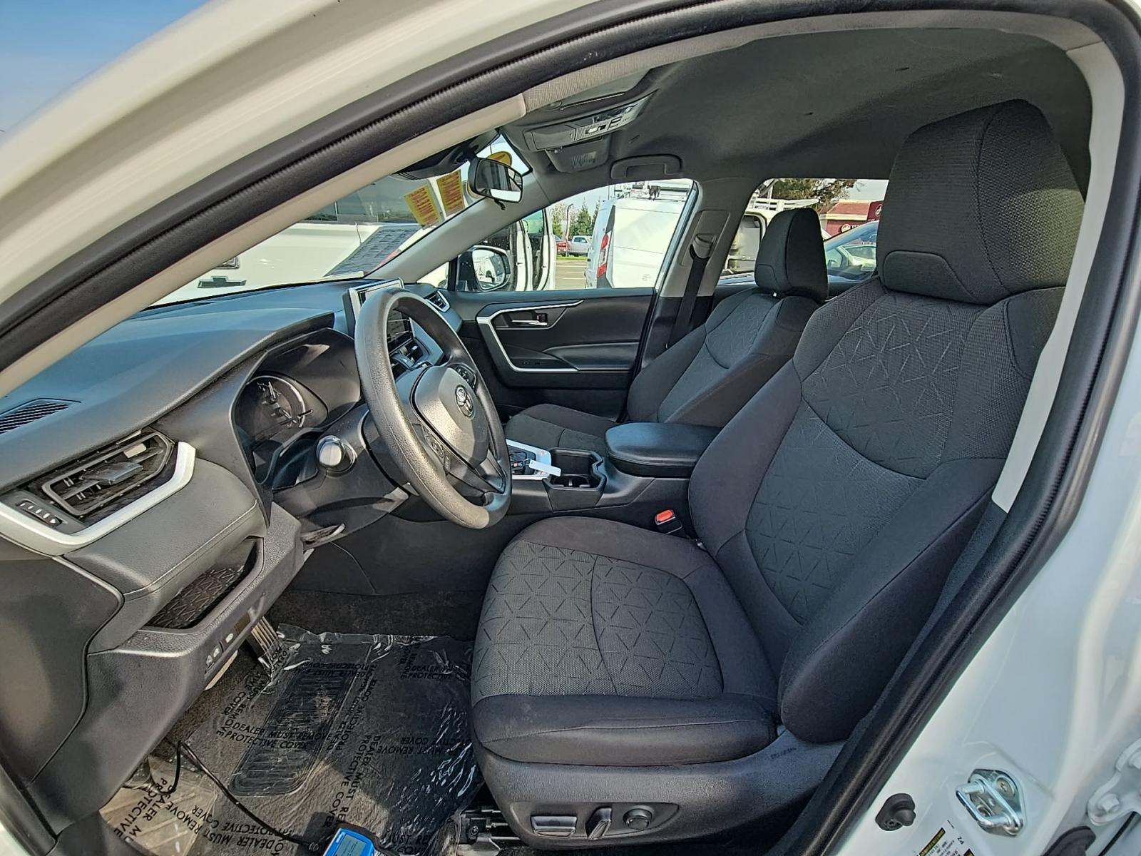 2024 Toyota RAV4 XLE FWD