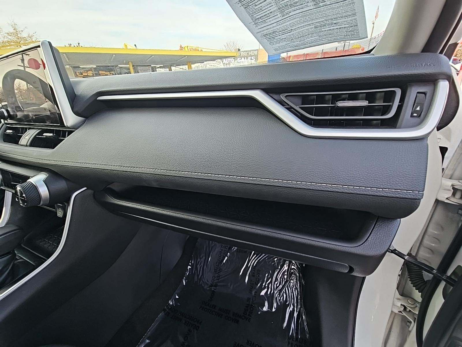 2024 Toyota RAV4 XLE FWD