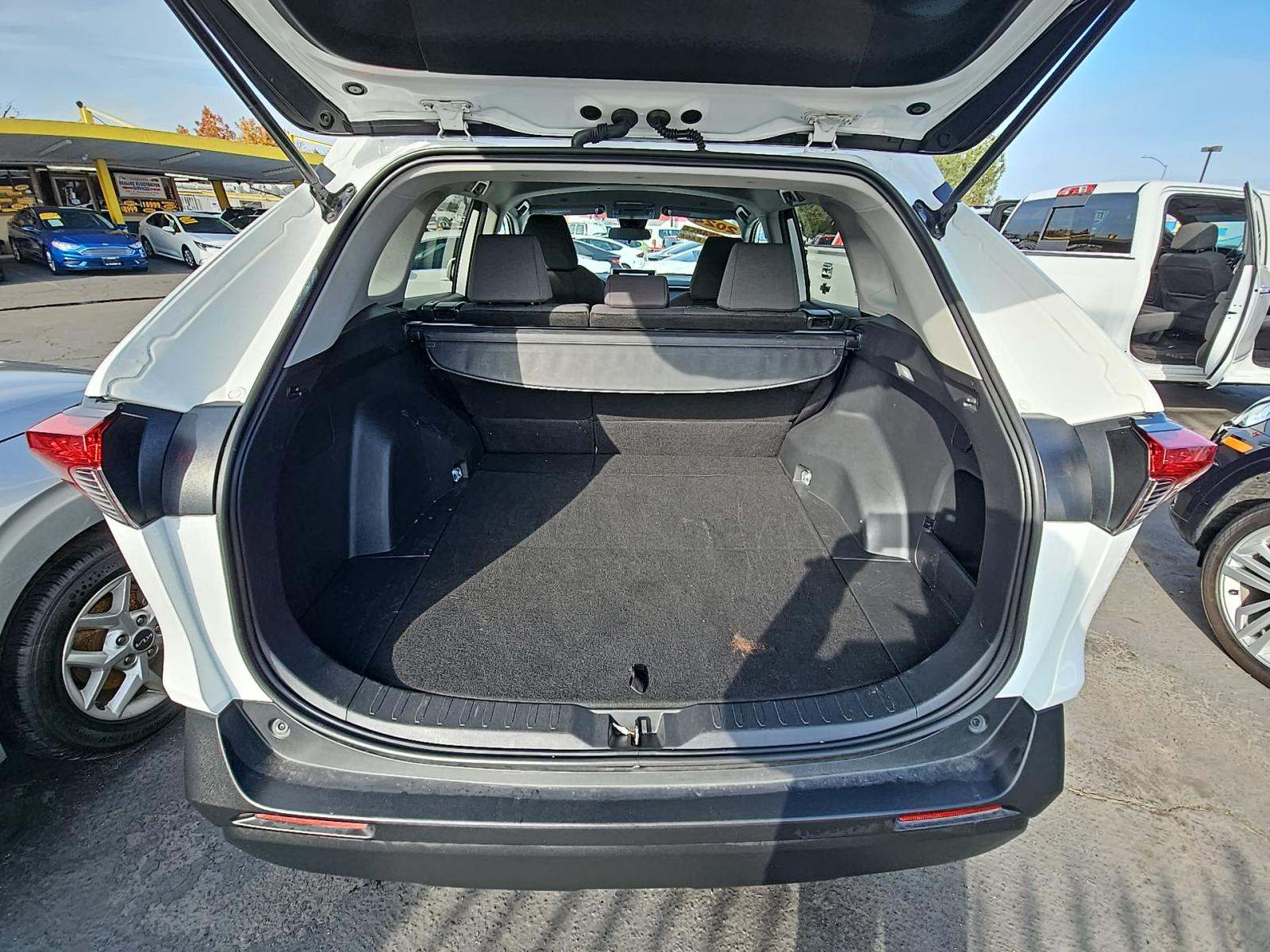 2024 Toyota RAV4 XLE FWD