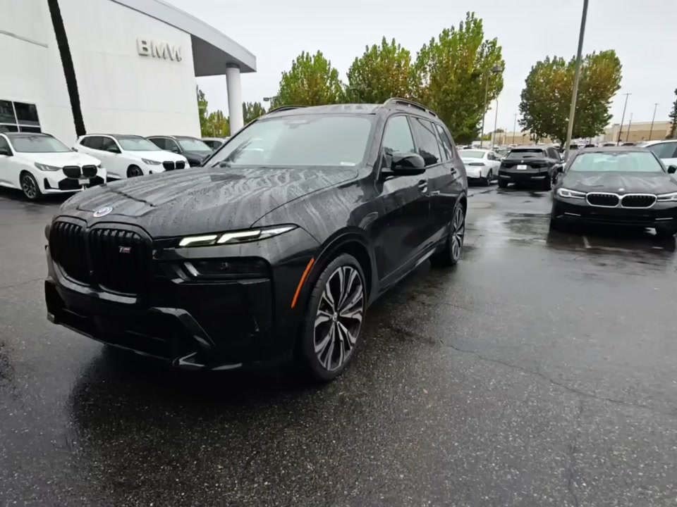 2023 BMW X7 M60i AWD
