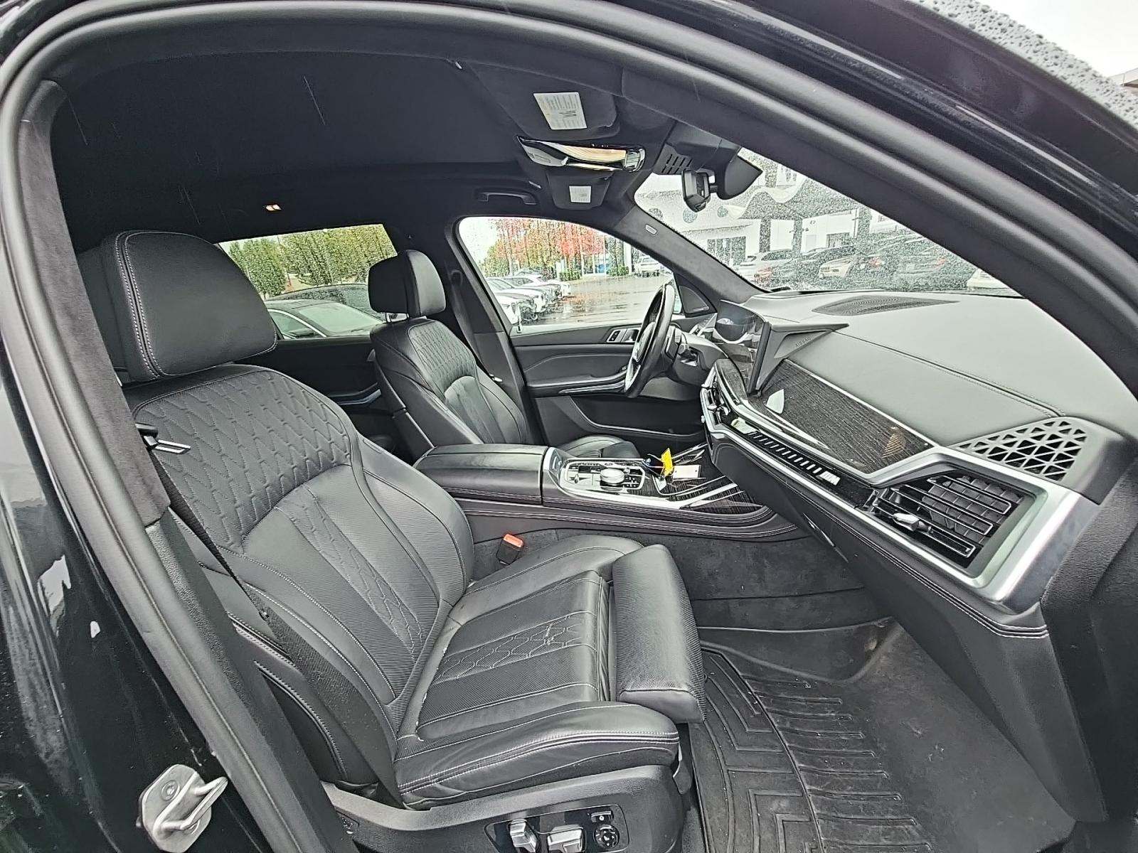 2023 BMW X7 M60i AWD