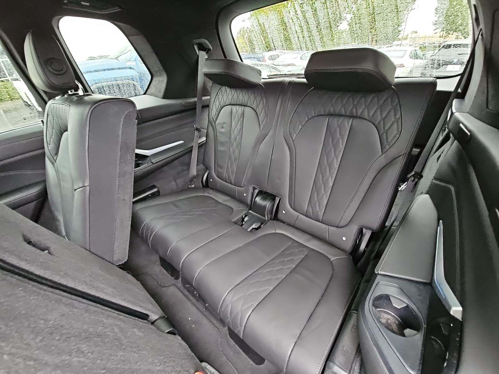 2023 BMW X7 M60i AWD