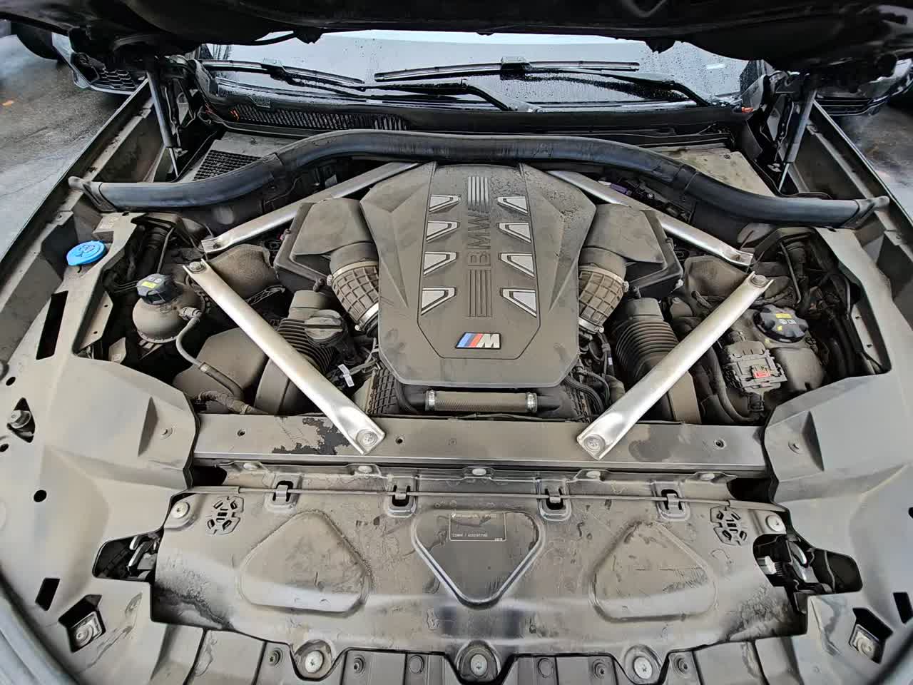 2023 BMW X7 M60i AWD