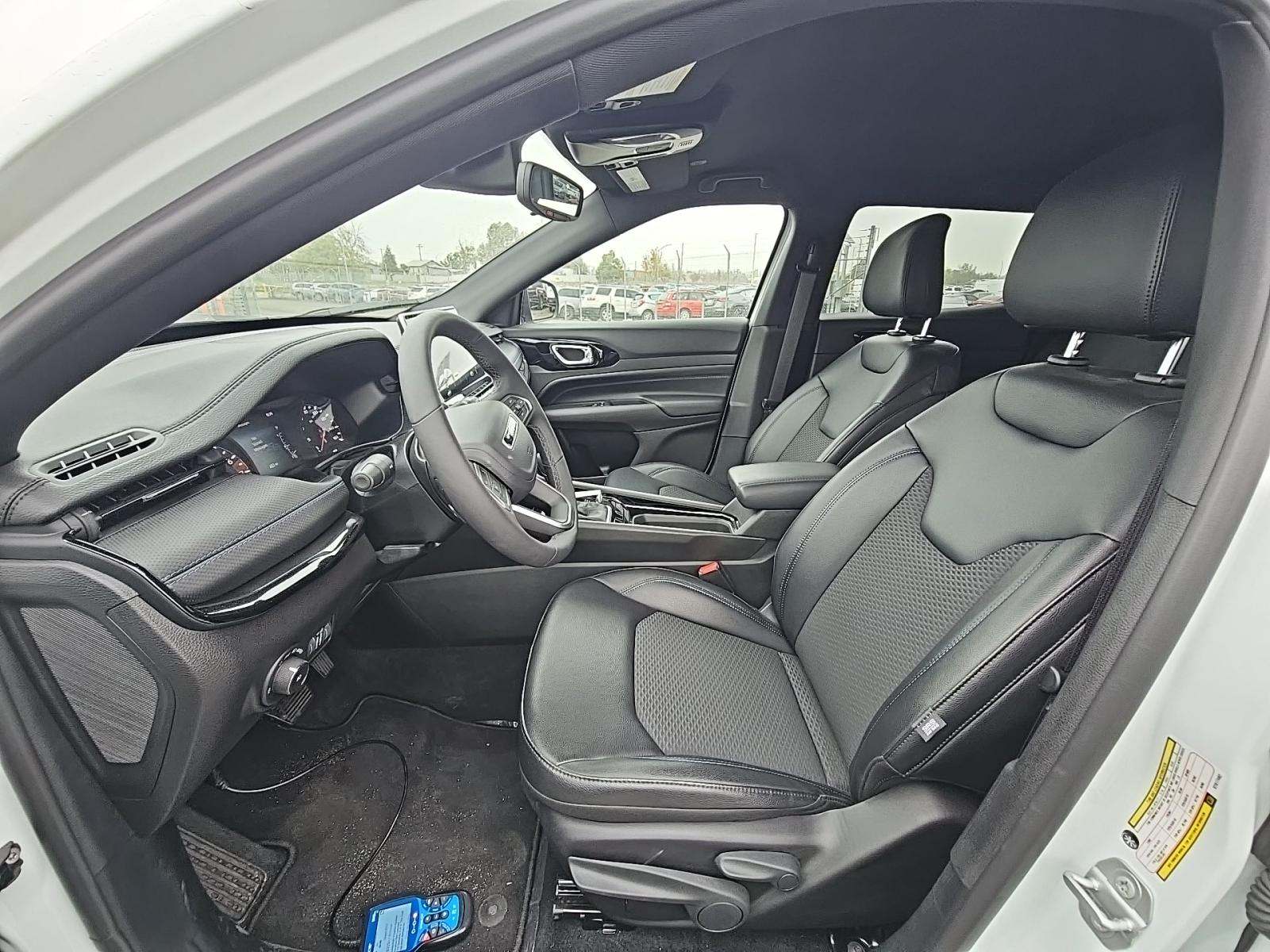 2025 Jeep Compass Latitude AWD