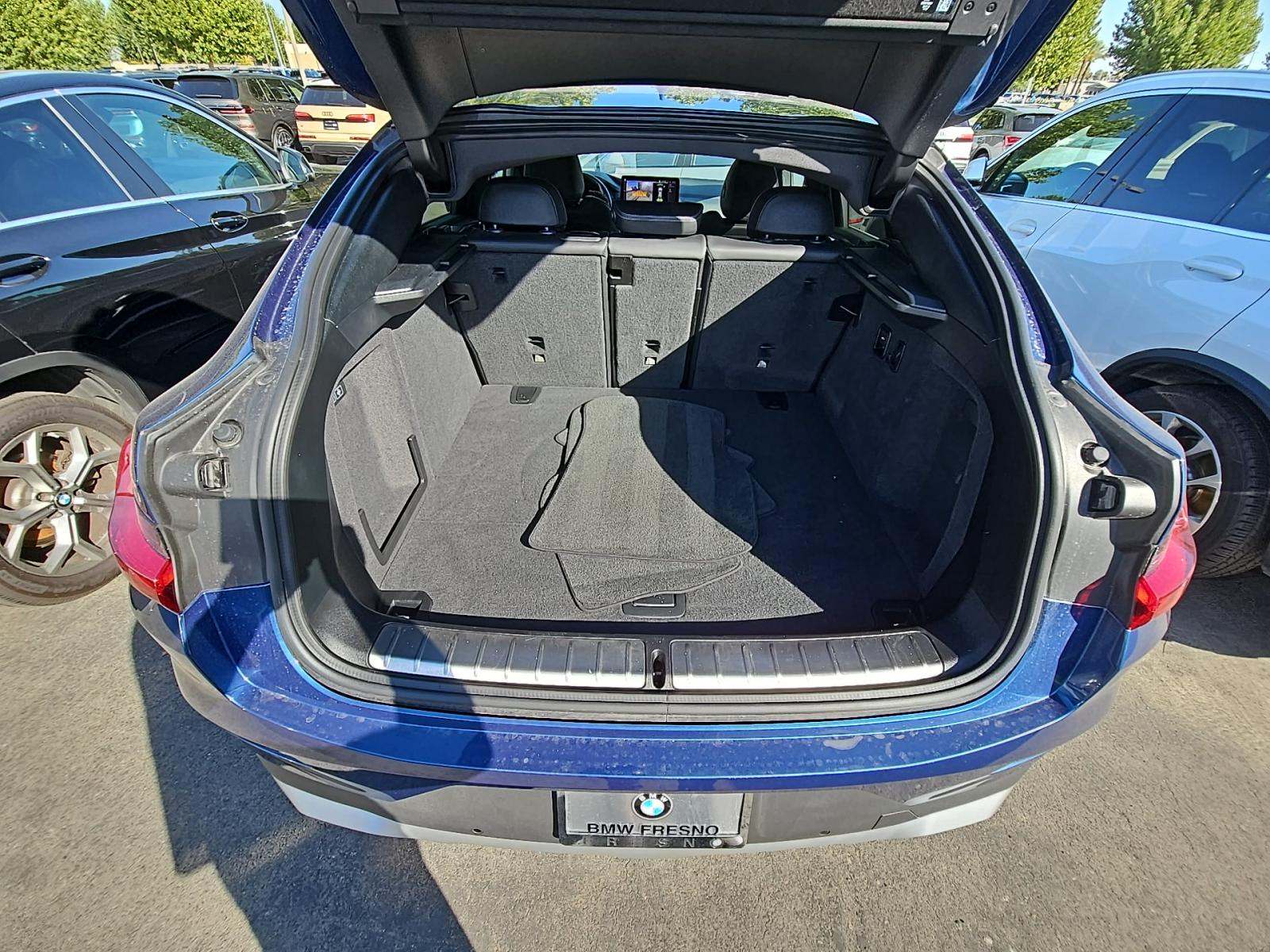 2023 BMW X4 xDrive30i AWD