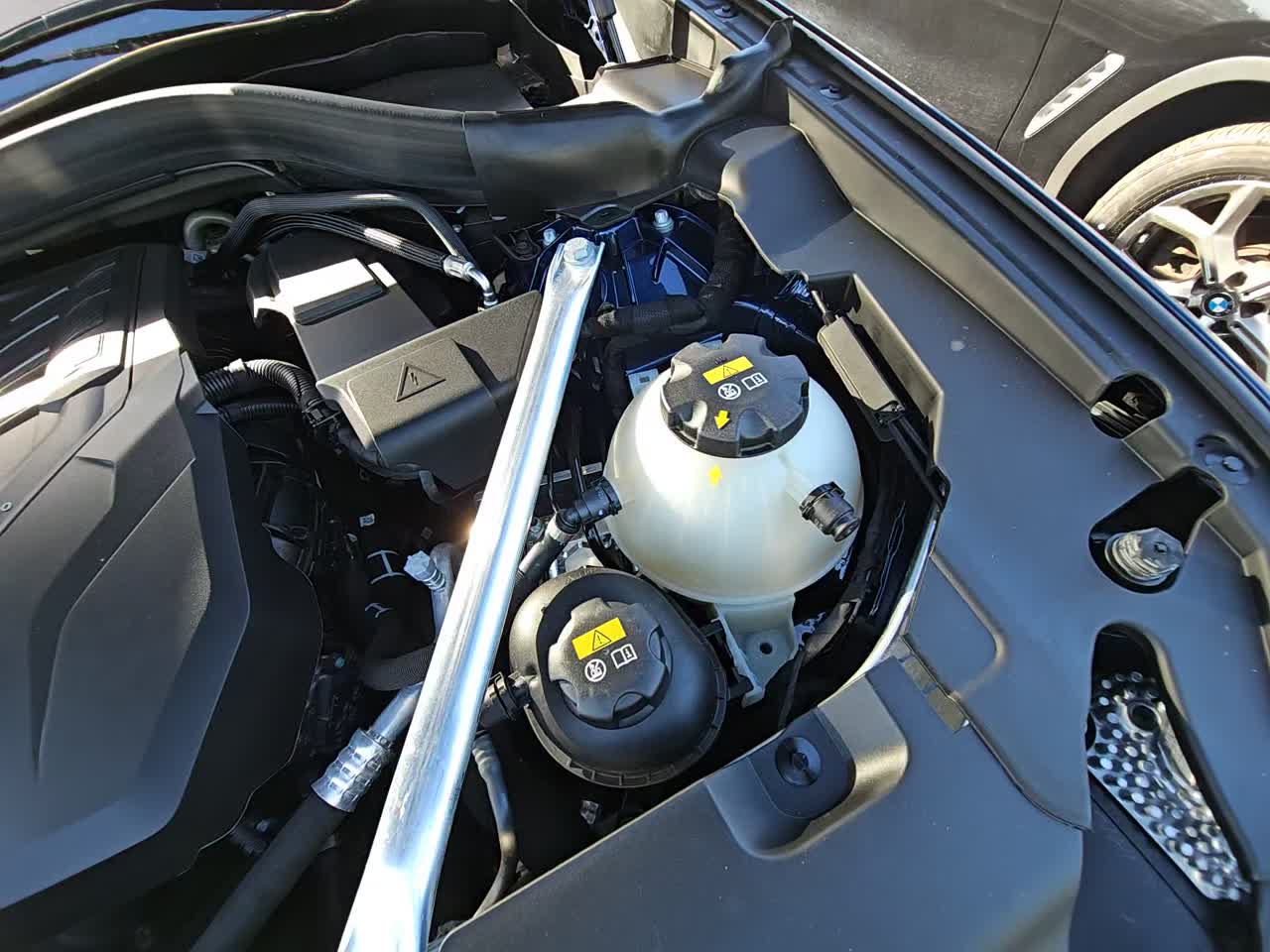 2023 BMW X4 xDrive30i AWD