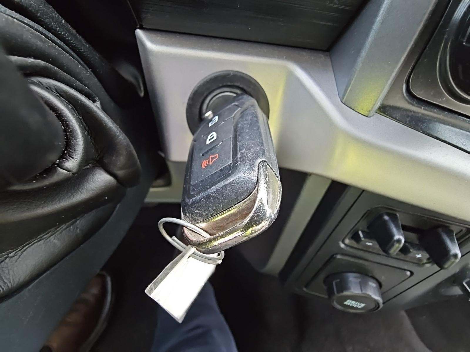 2022 Ford F-150 XLT RWD