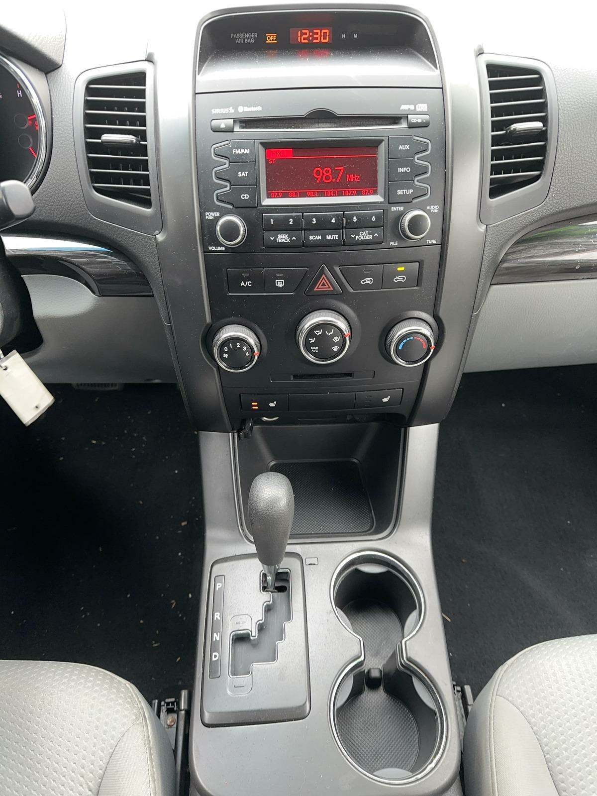 2012 Kia Sorento LX FWD