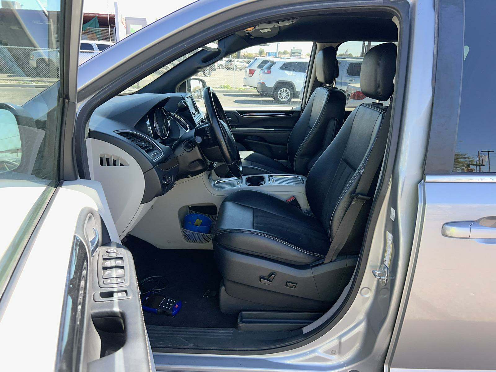 2020 Dodge Grand Caravan SXT FWD