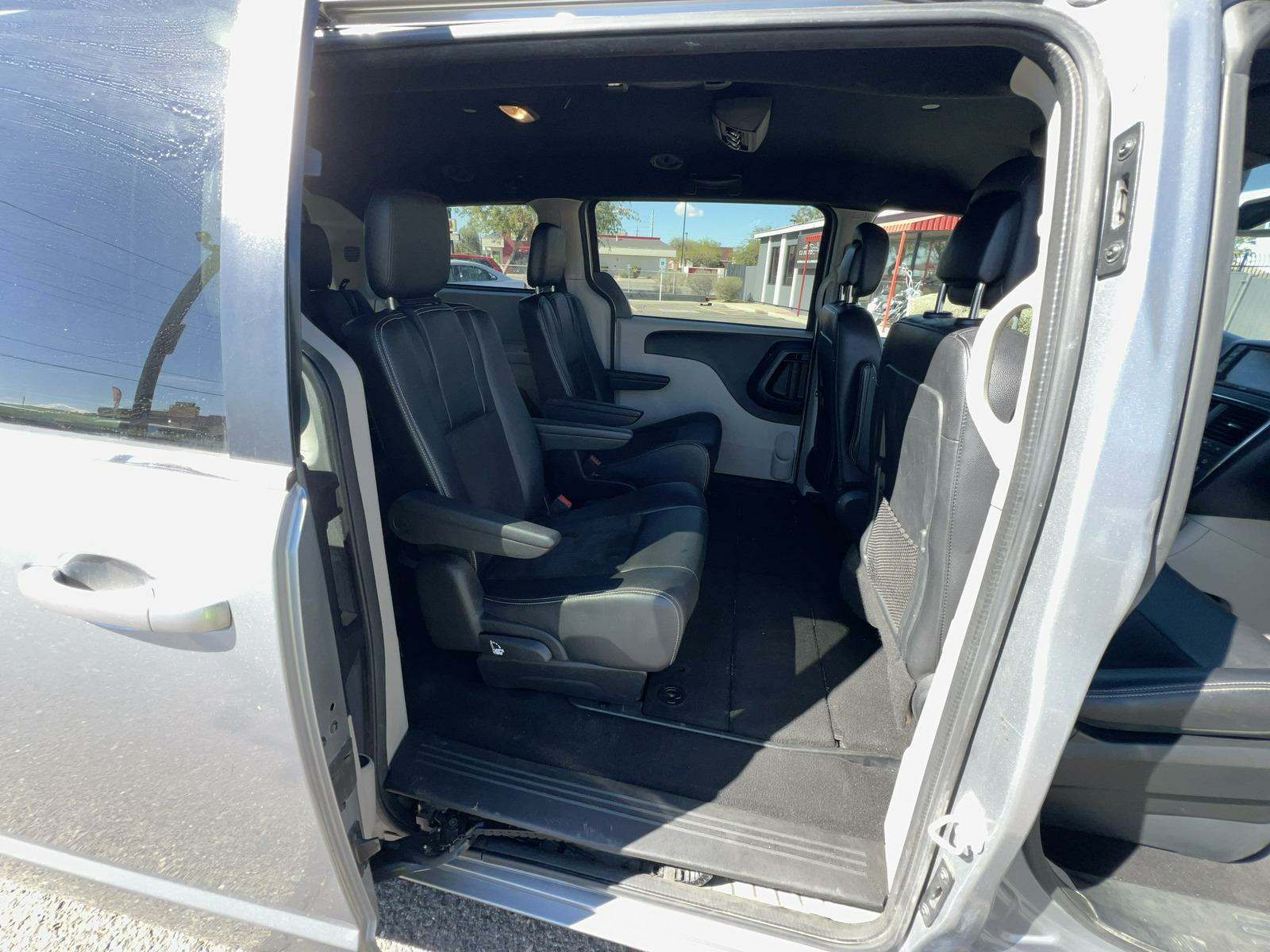 2020 Dodge Grand Caravan SXT FWD