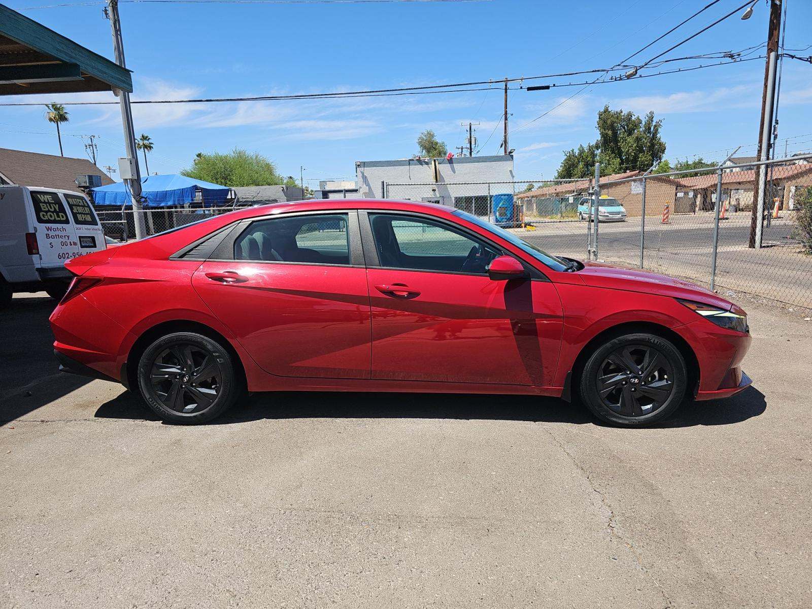 2023 Hyundai Elantra SEL FWD