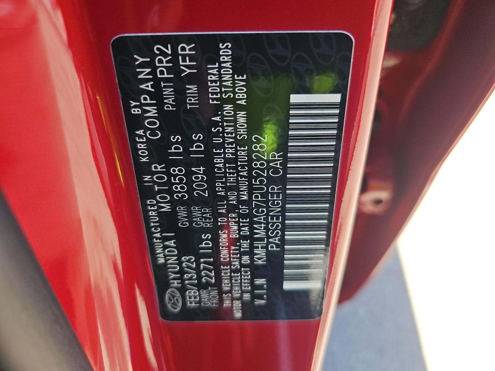 2023 Hyundai Elantra SEL FWD