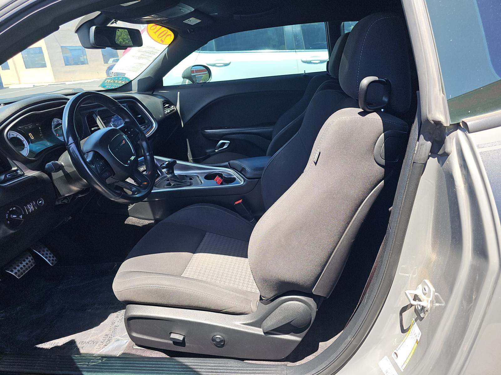 DODGE CHALLENGER - 6