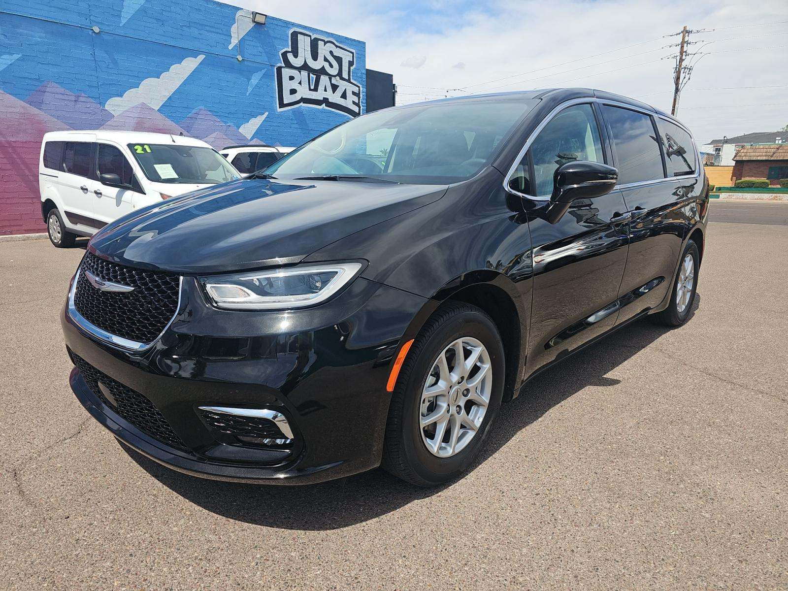 2024 Chrysler Pacifica Touring L FWD
