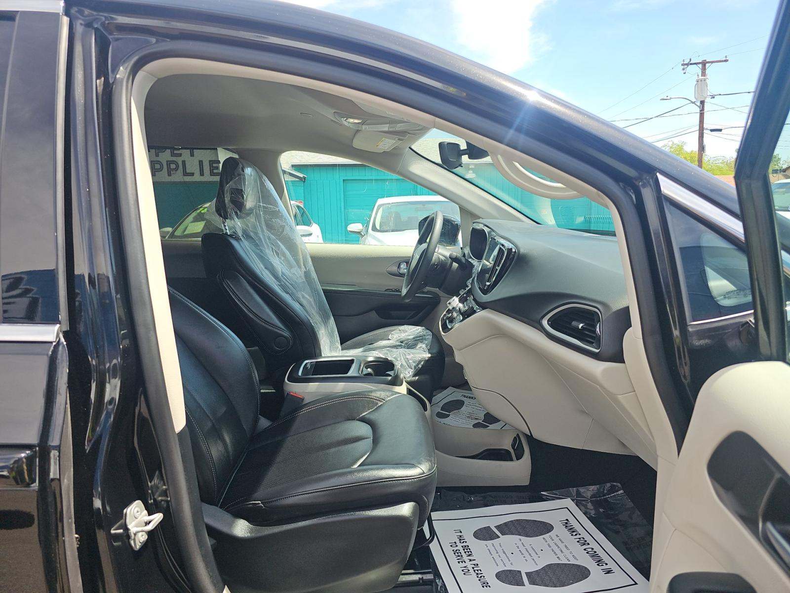 2024 Chrysler Pacifica Touring L FWD