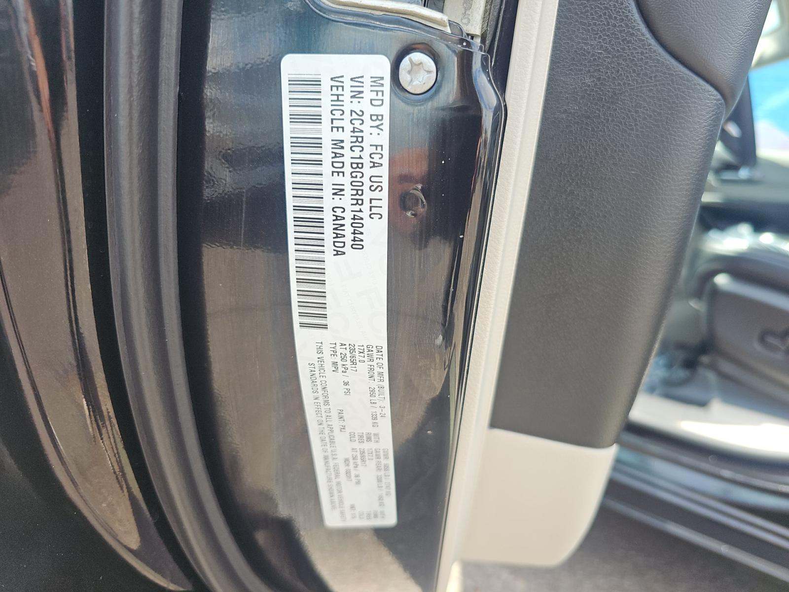 2024 Chrysler Pacifica Touring L FWD