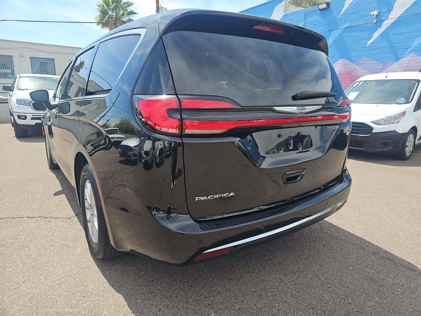 2024 Chrysler Pacifica Touring L FWD