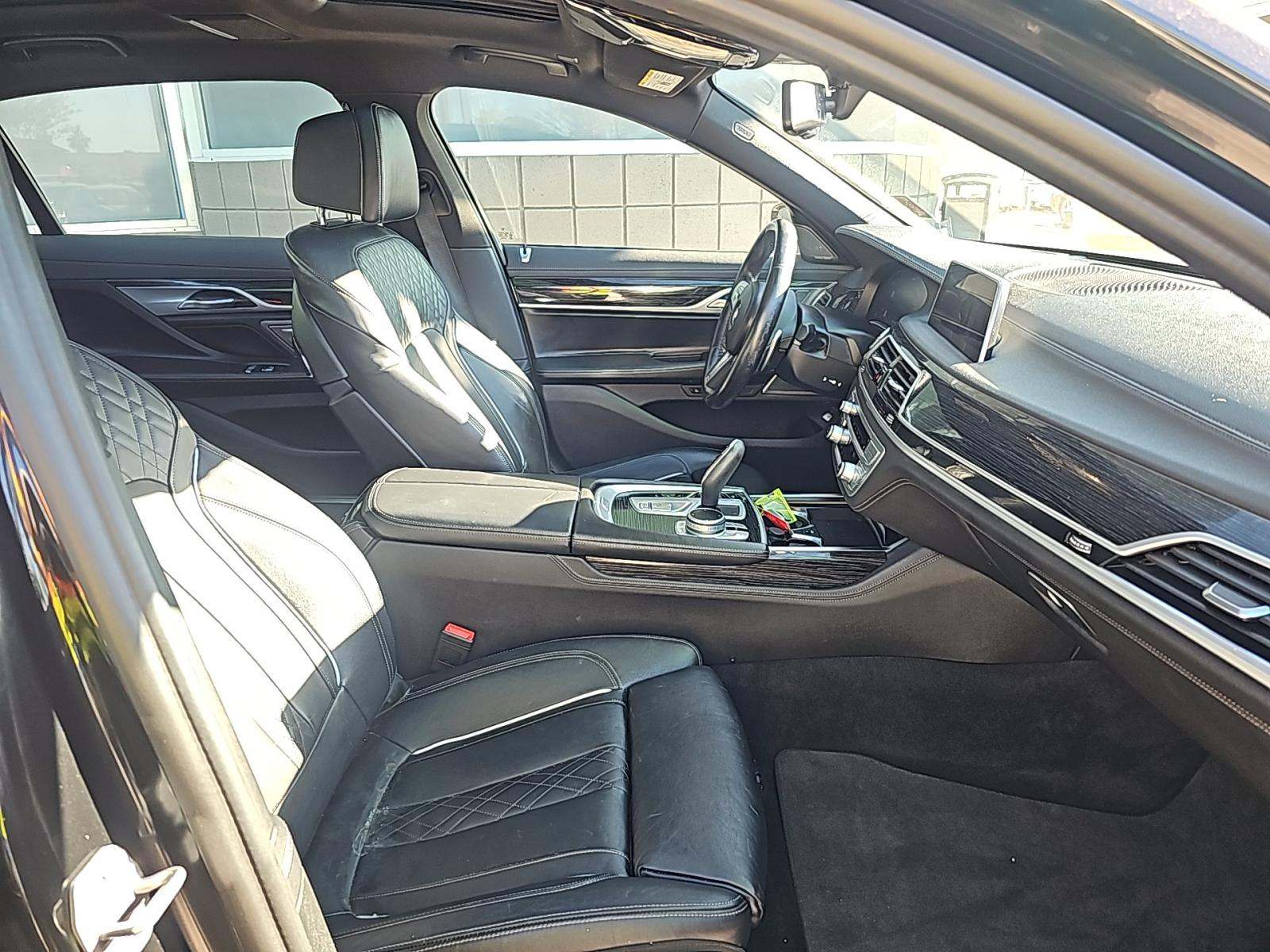 2022 BMW 7 Series 750i xDrive AWD