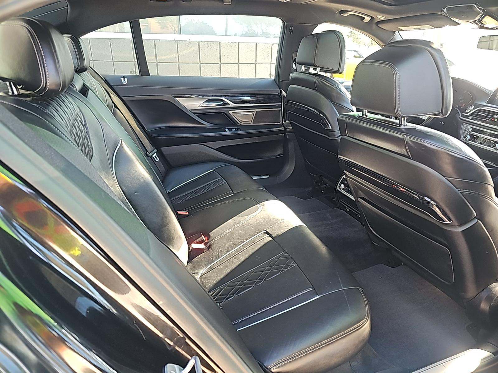 2022 BMW 7 Series 750i xDrive AWD