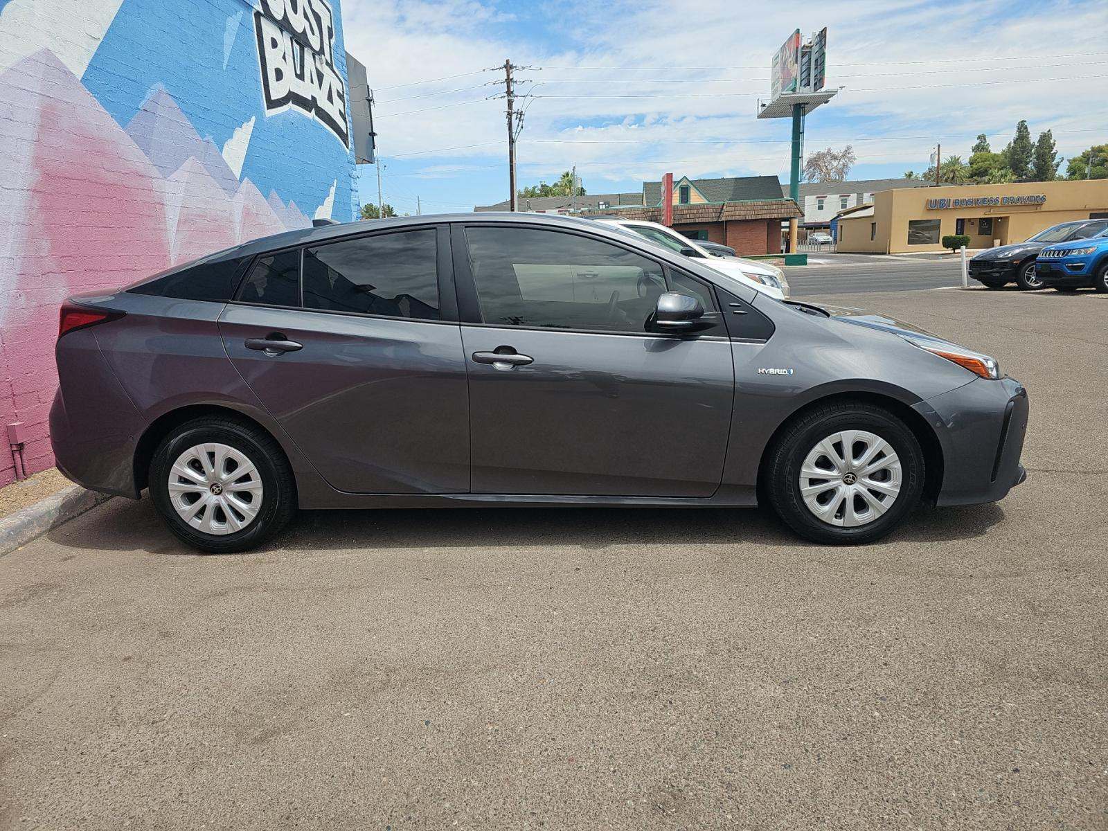 2022 Toyota Prius LE FWD