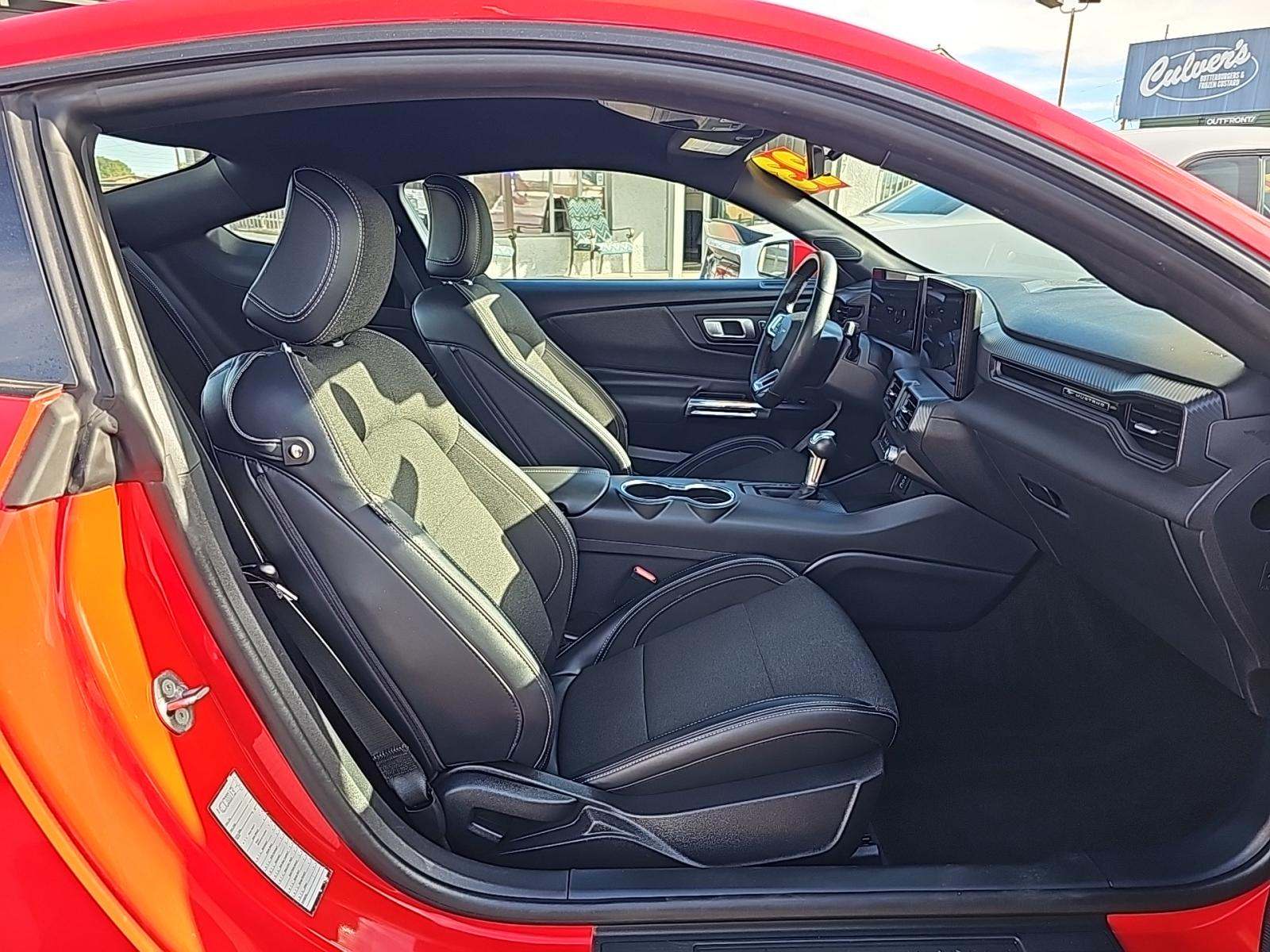 2024 Ford Mustang EcoBoost RWD