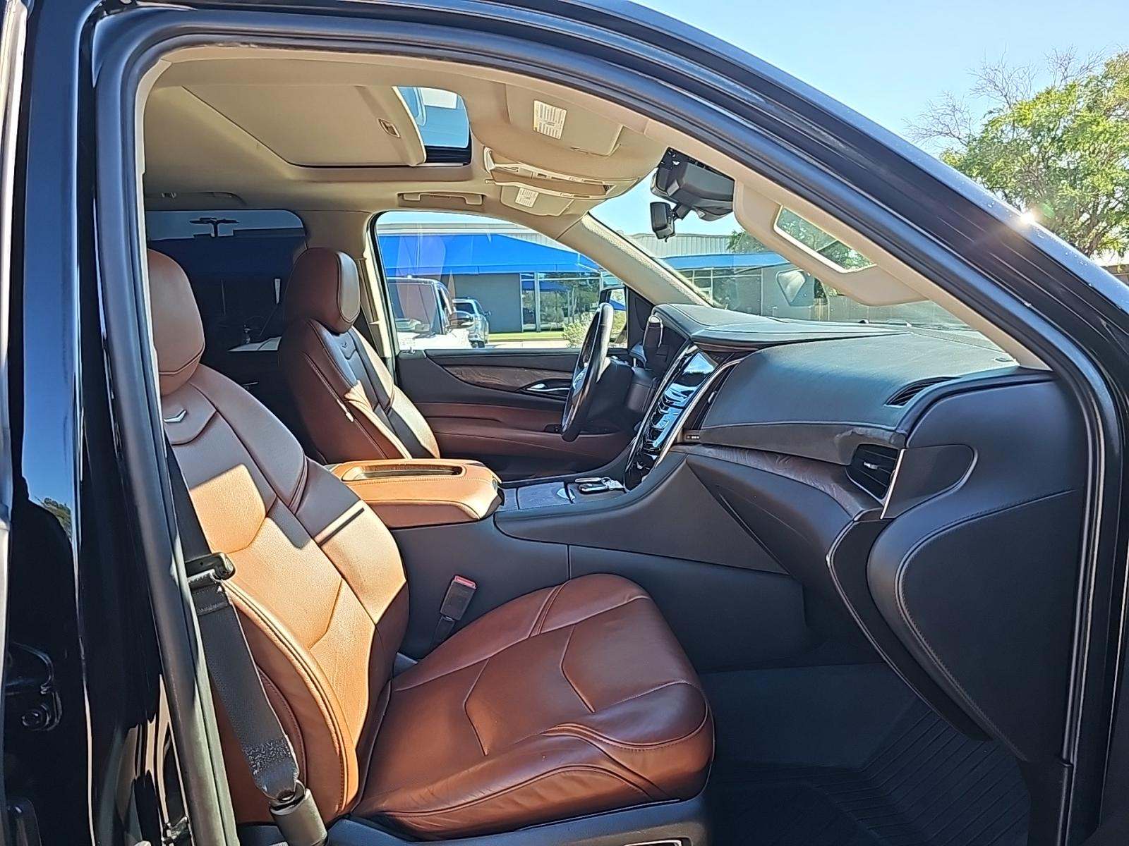 2019 Cadillac Escalade Luxury AWD