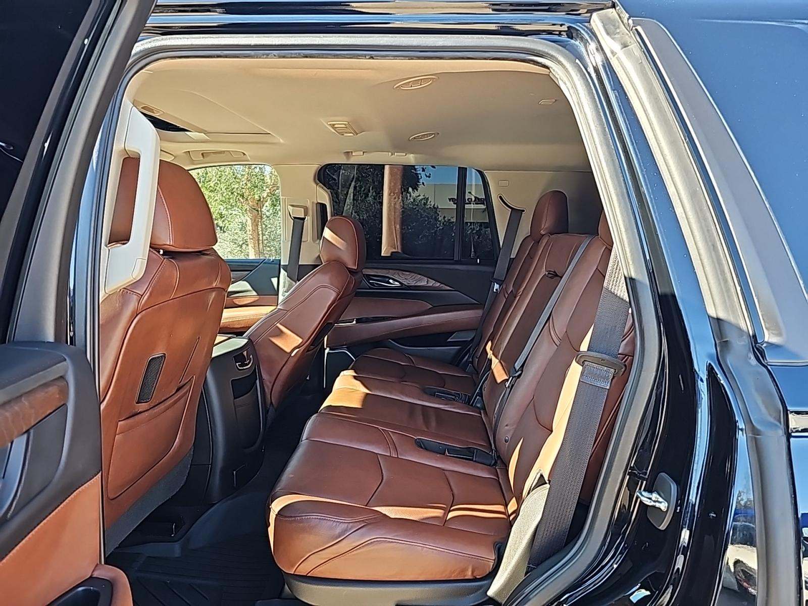 2019 Cadillac Escalade Luxury AWD