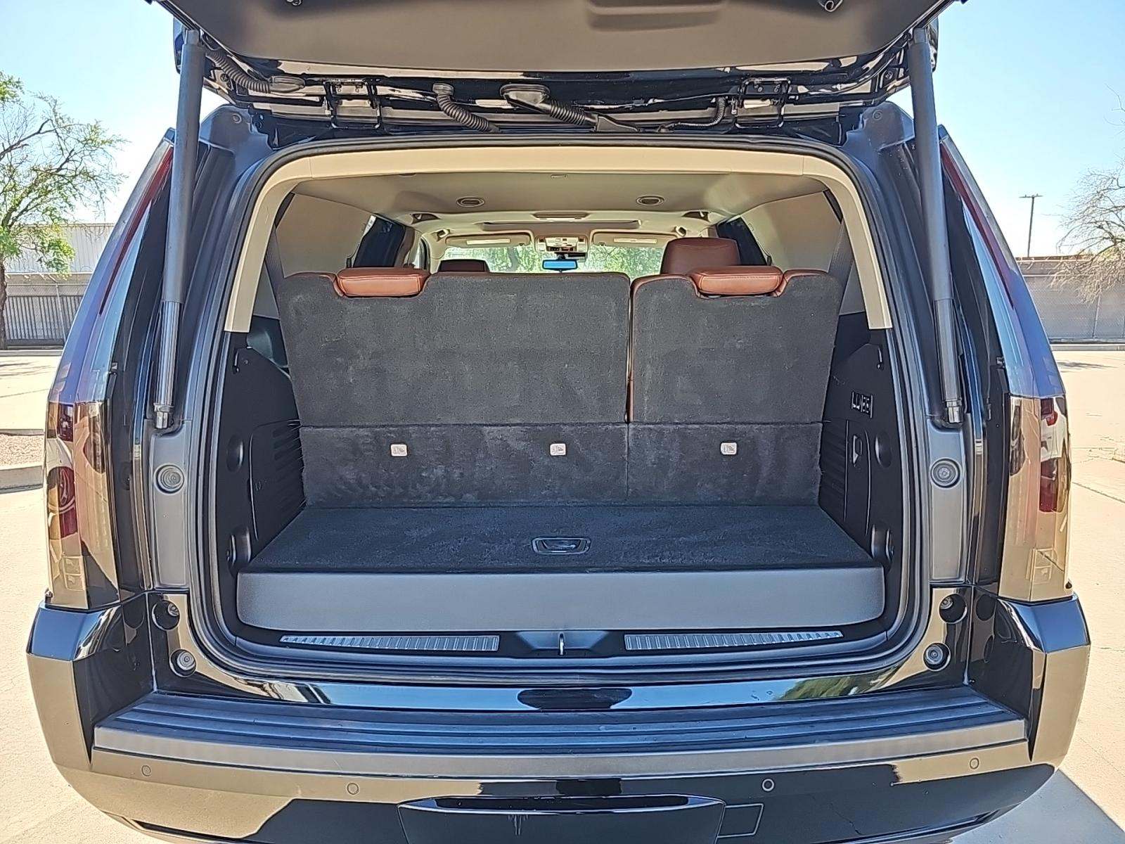 2019 Cadillac Escalade Luxury AWD