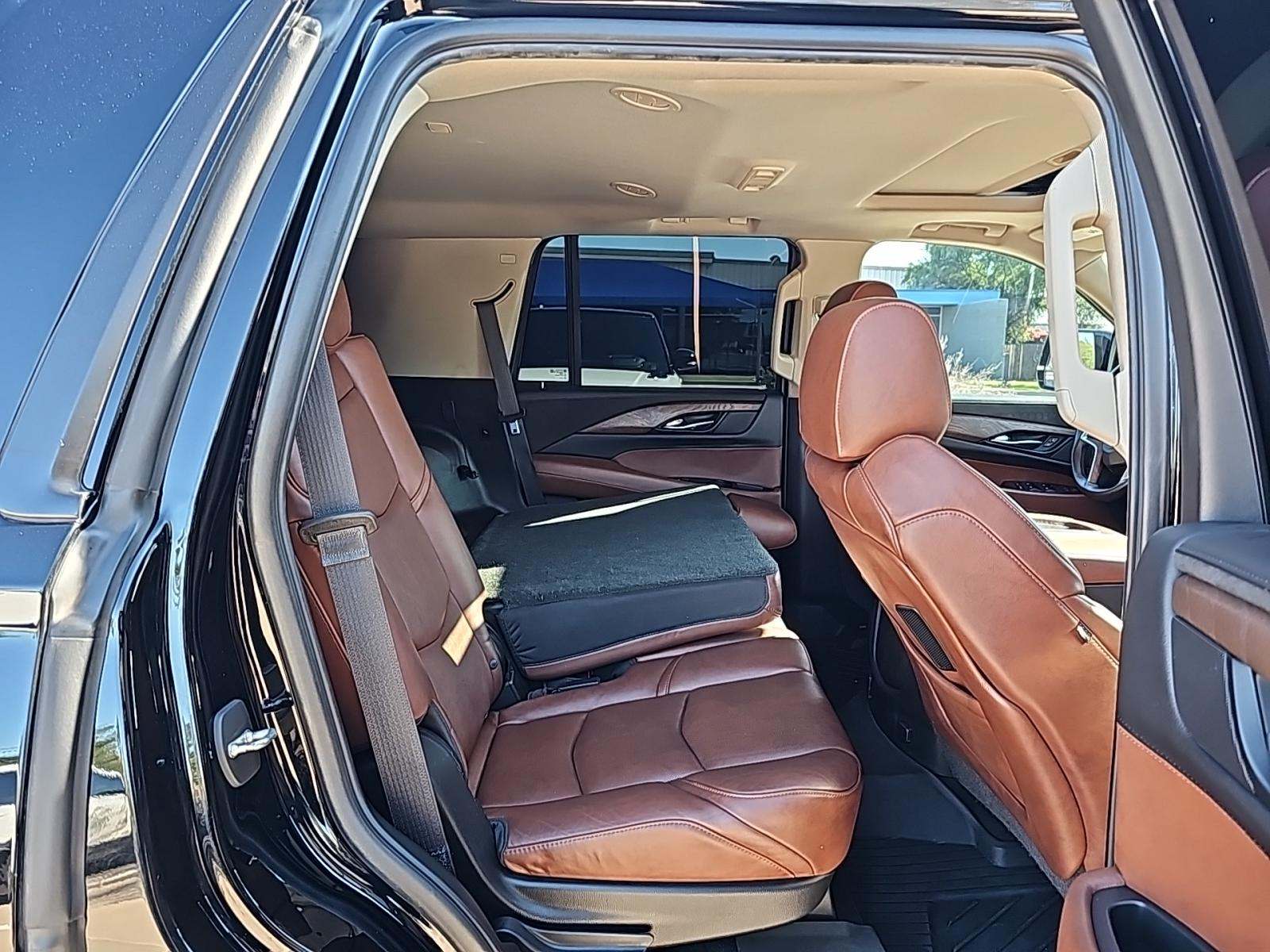 2019 Cadillac Escalade Luxury AWD