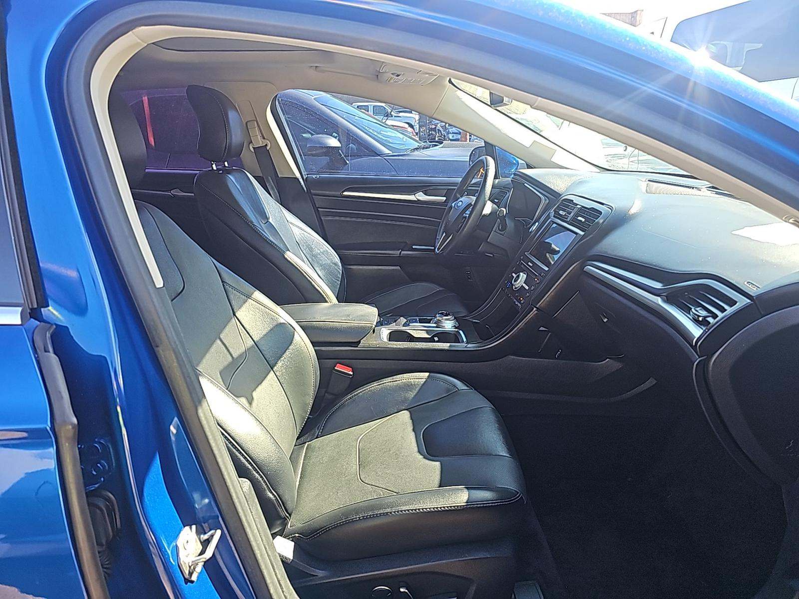 2017 Ford Fusion Energi Titanium FWD