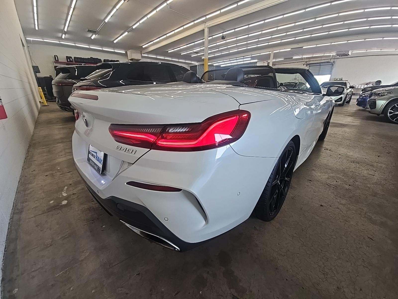 2022 BMW 8 Series 840i RWD