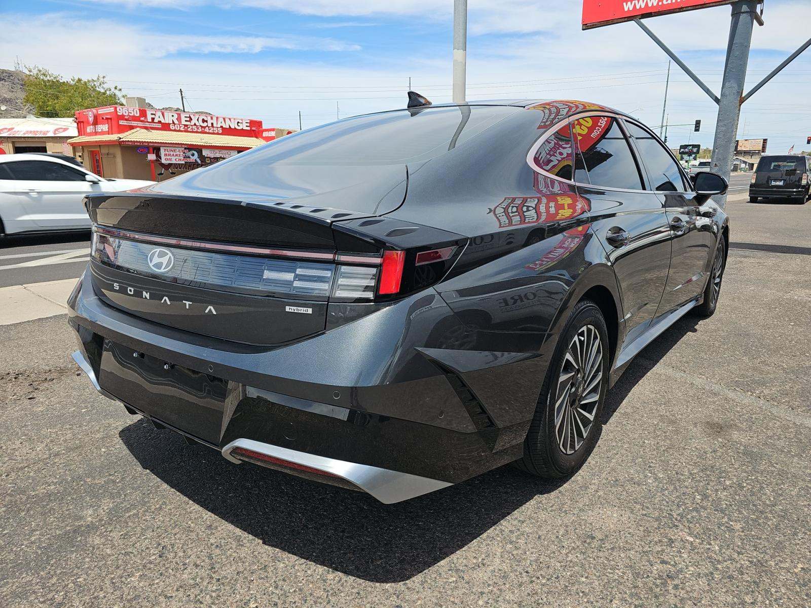 HYUNDAI HYBRID LIMITED - 3