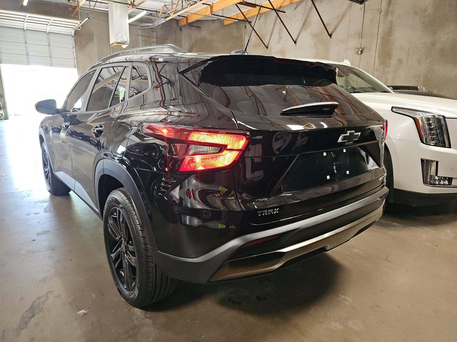 CHEVROLET TRAX - 2
