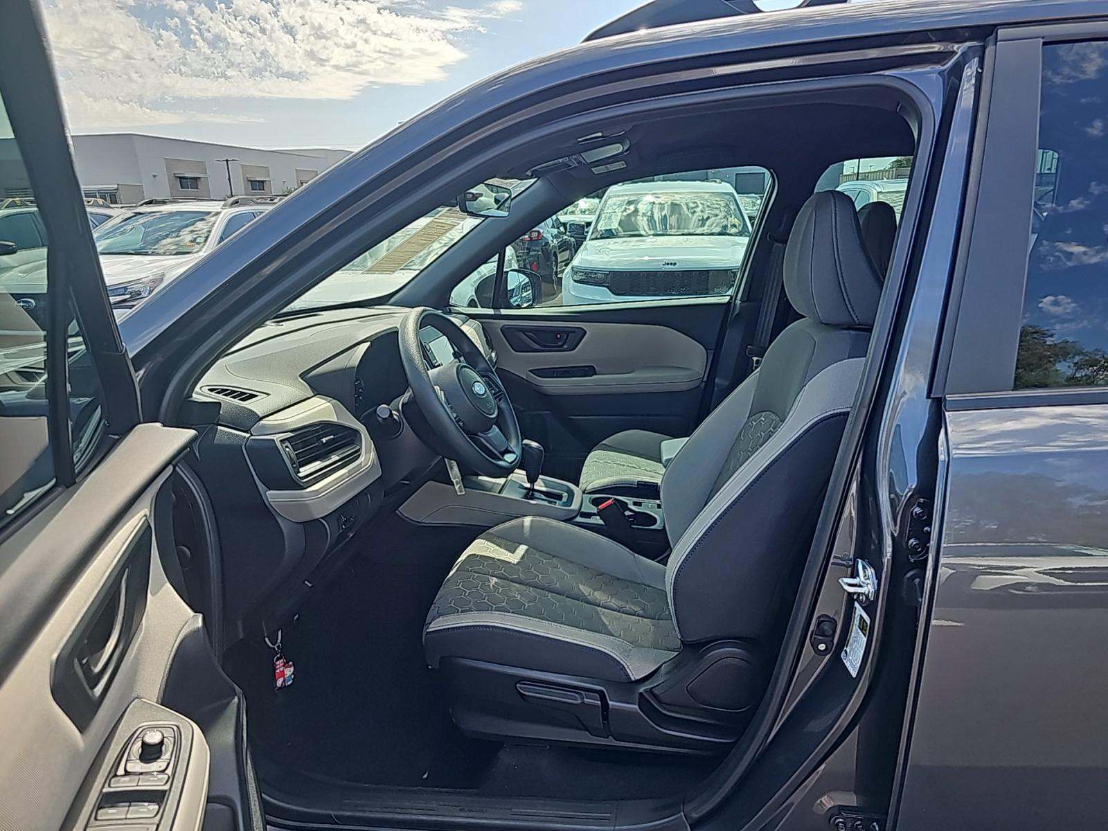 2025 Subaru Forester Base AWD