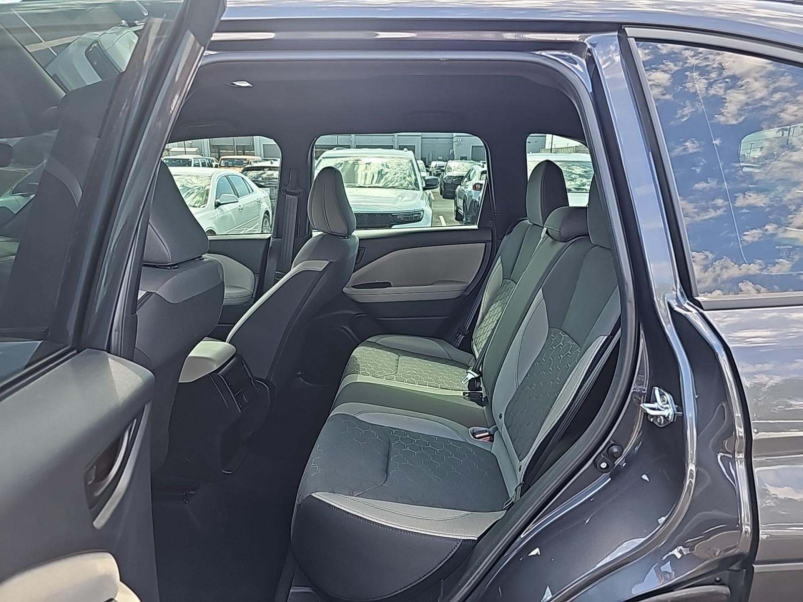 2025 Subaru Forester Base AWD