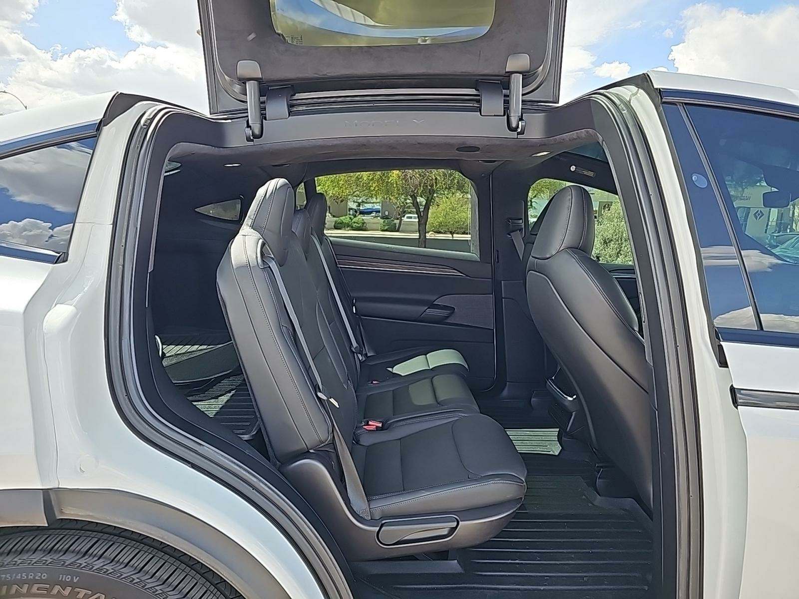 2023 Tesla Model X Base AWD