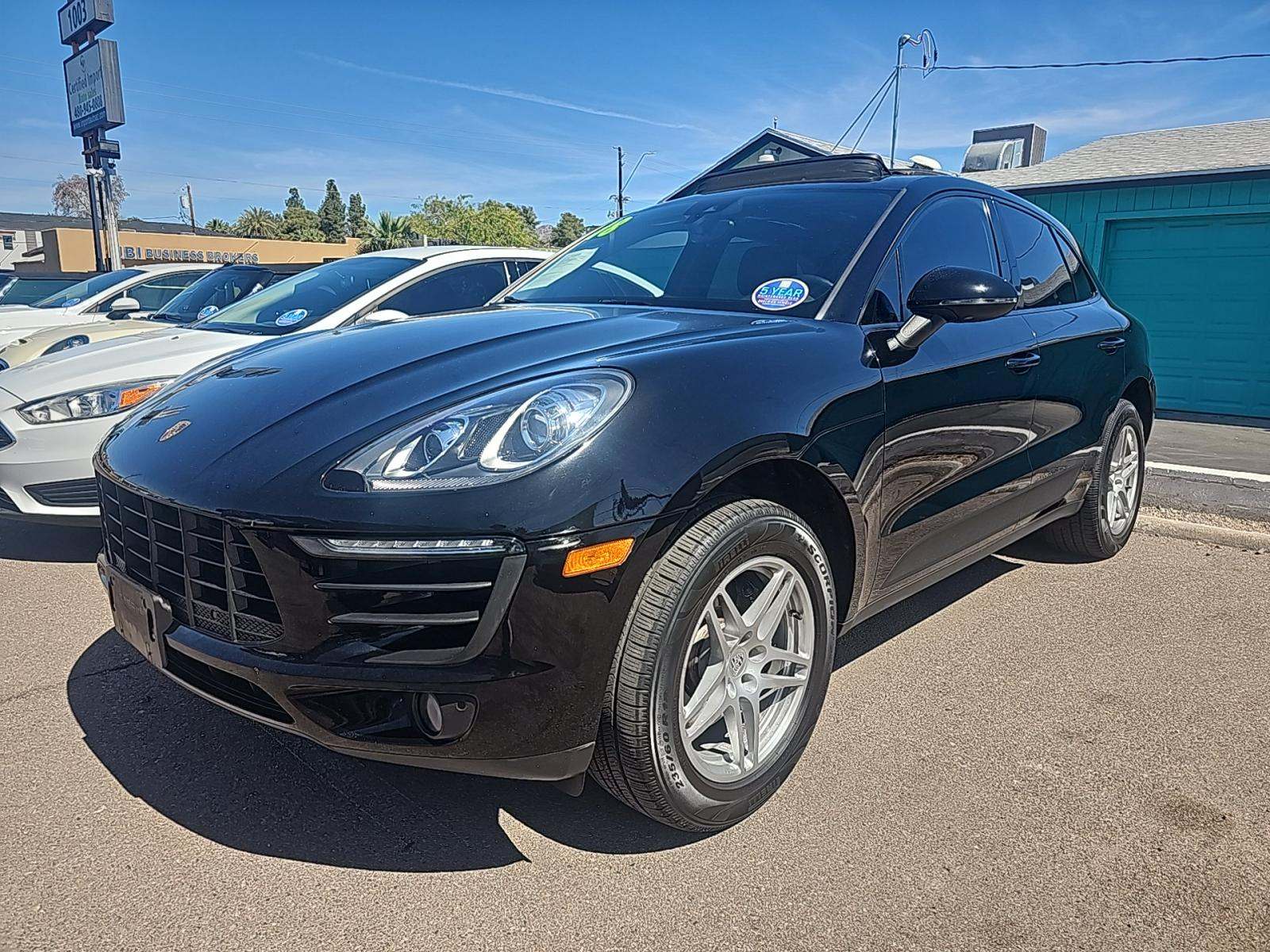 2018 Porsche Macan Base AWD
